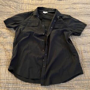 Men’s short sleeve button down
